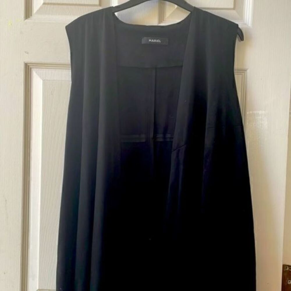 Mariel black jacket​​